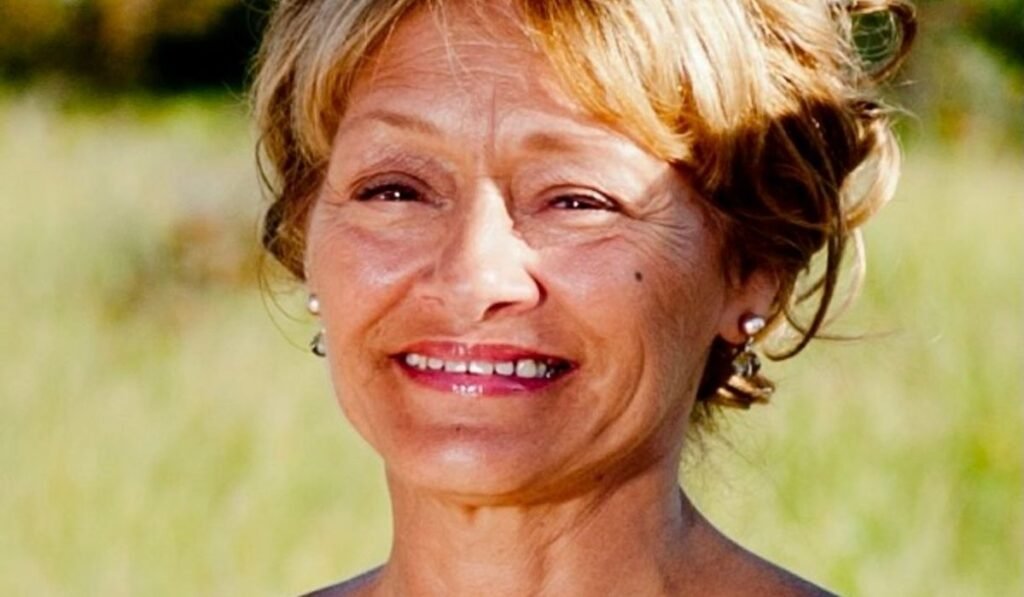 deborah dubois net worth