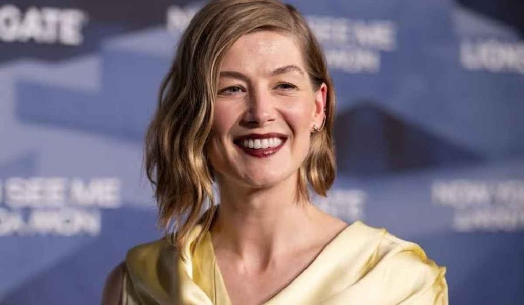 Rosamund Pike