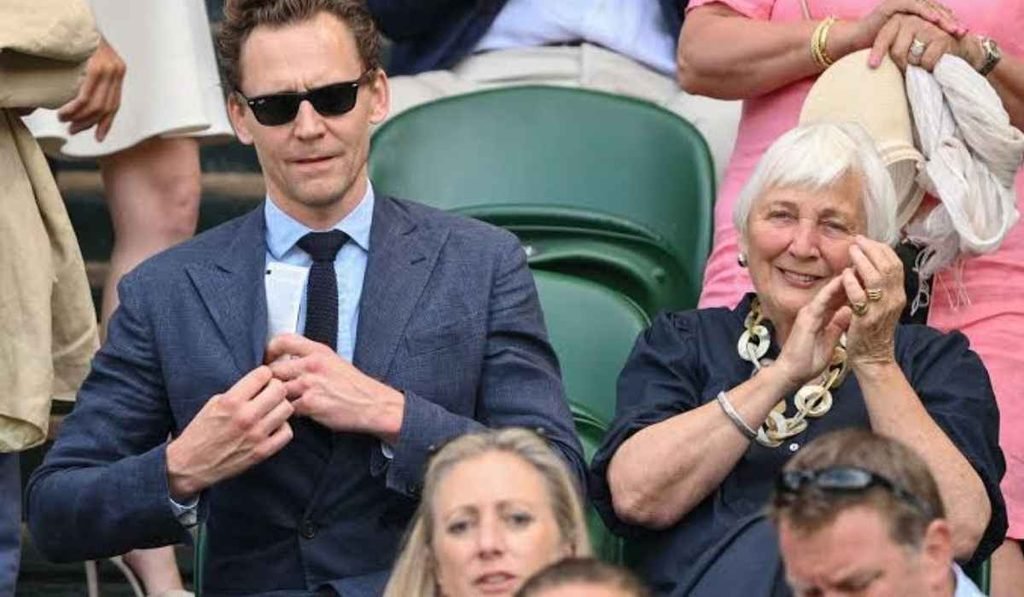 Tom Hiddleston