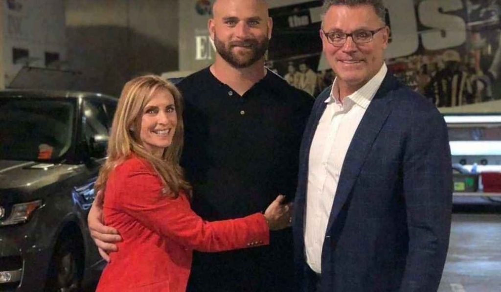 Howie long spouse