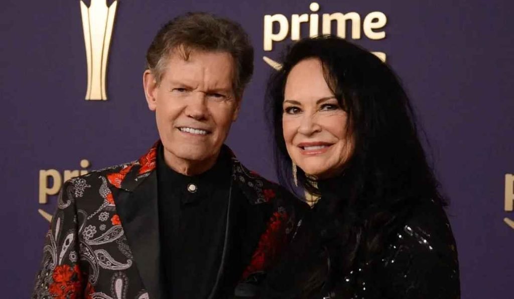 Randy travis wife age